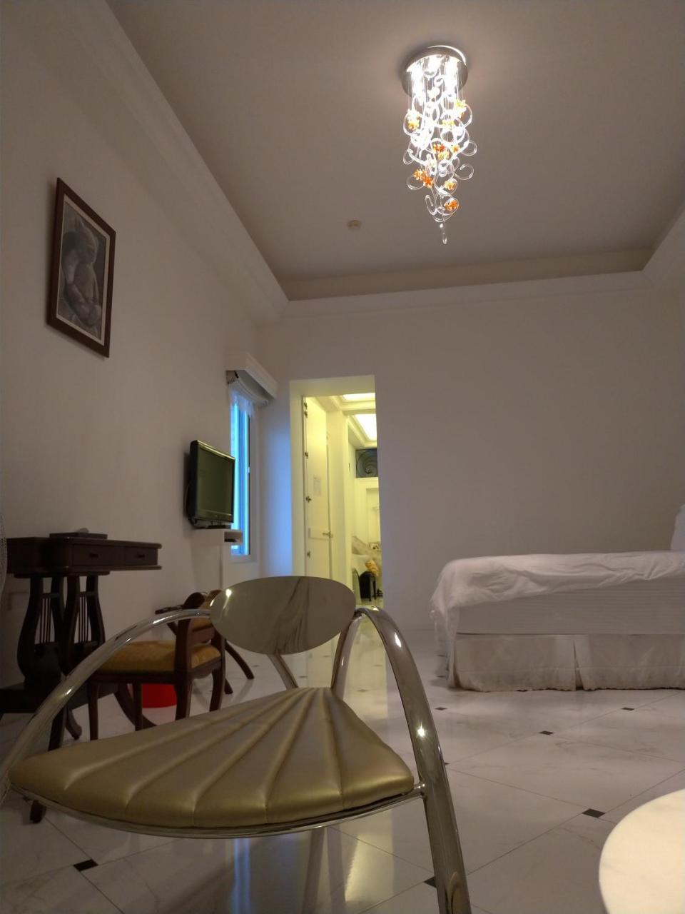 Dear Garden Bed & Breakfast Донгхе Екстериор снимка
